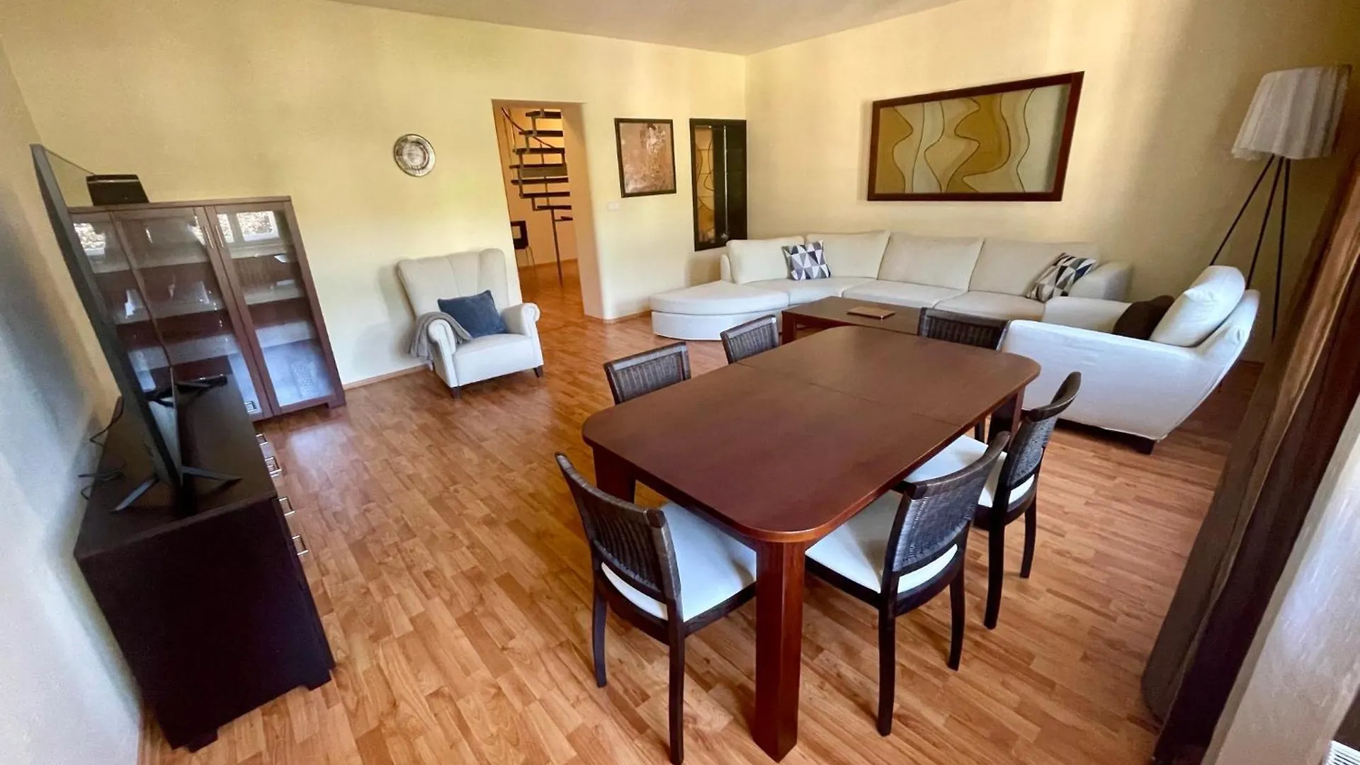 Huge Two Floor Apartment On The Park Colonnade With Free Parking For One Car, 160 Sqm Karlovy Vary