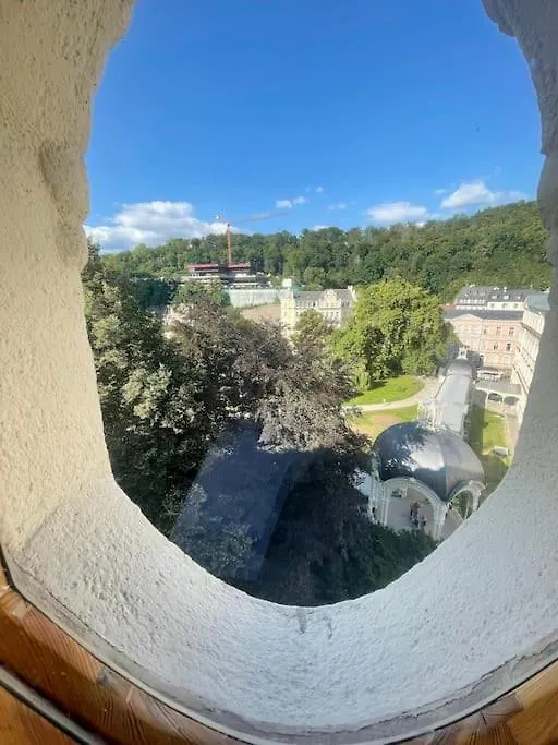 Huge Two Floor Apartment On The Park Colonnade With Free Parking For One Car, 160 Sqm Karlovy Vary